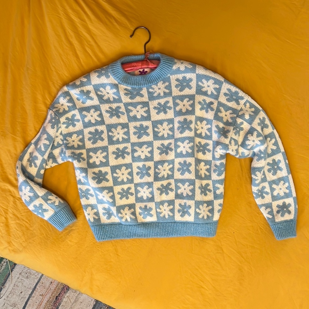 NWOT Lisa Says Gah Sweater